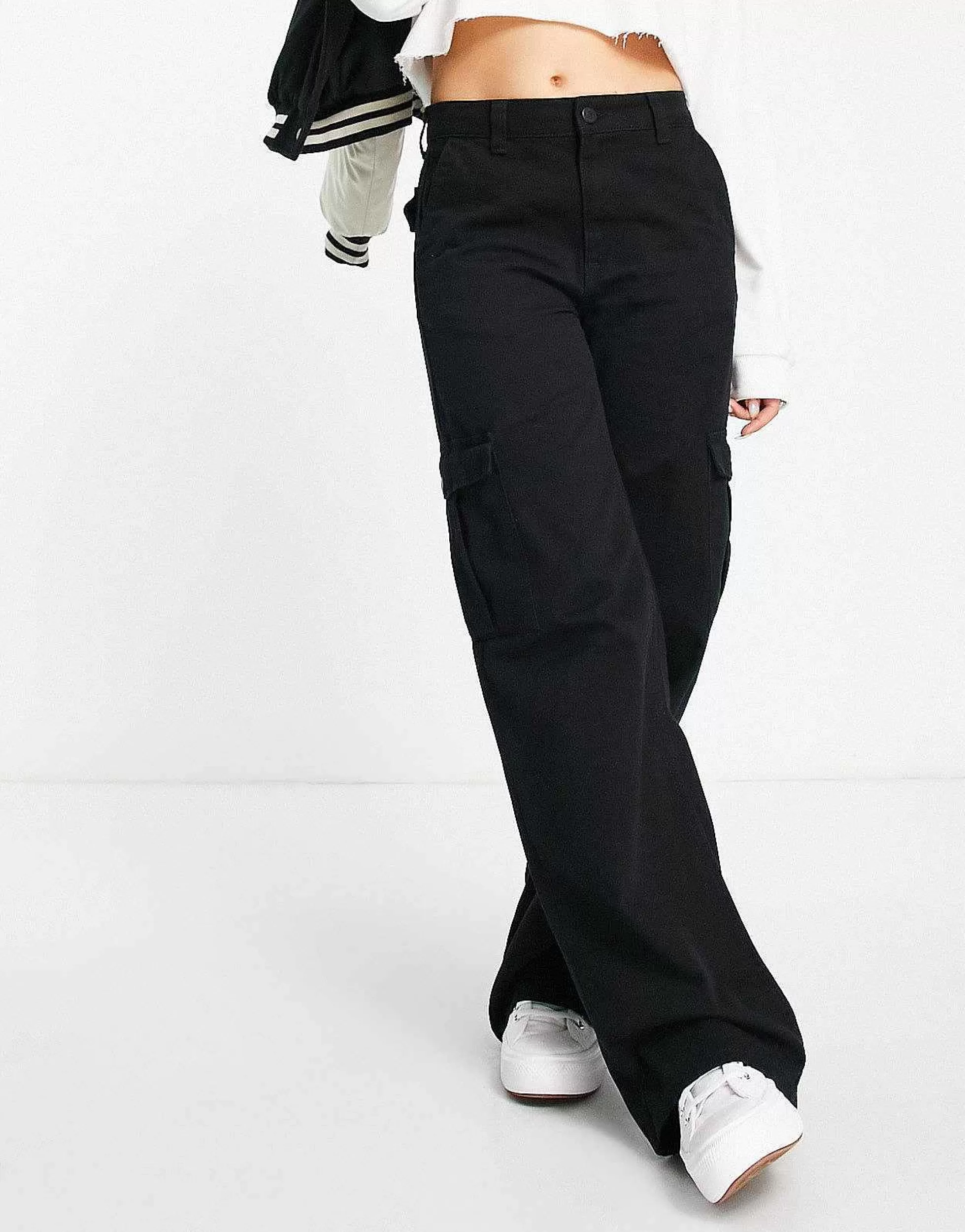 Women Pull&Bear Wide Leg Cargo Trousers In