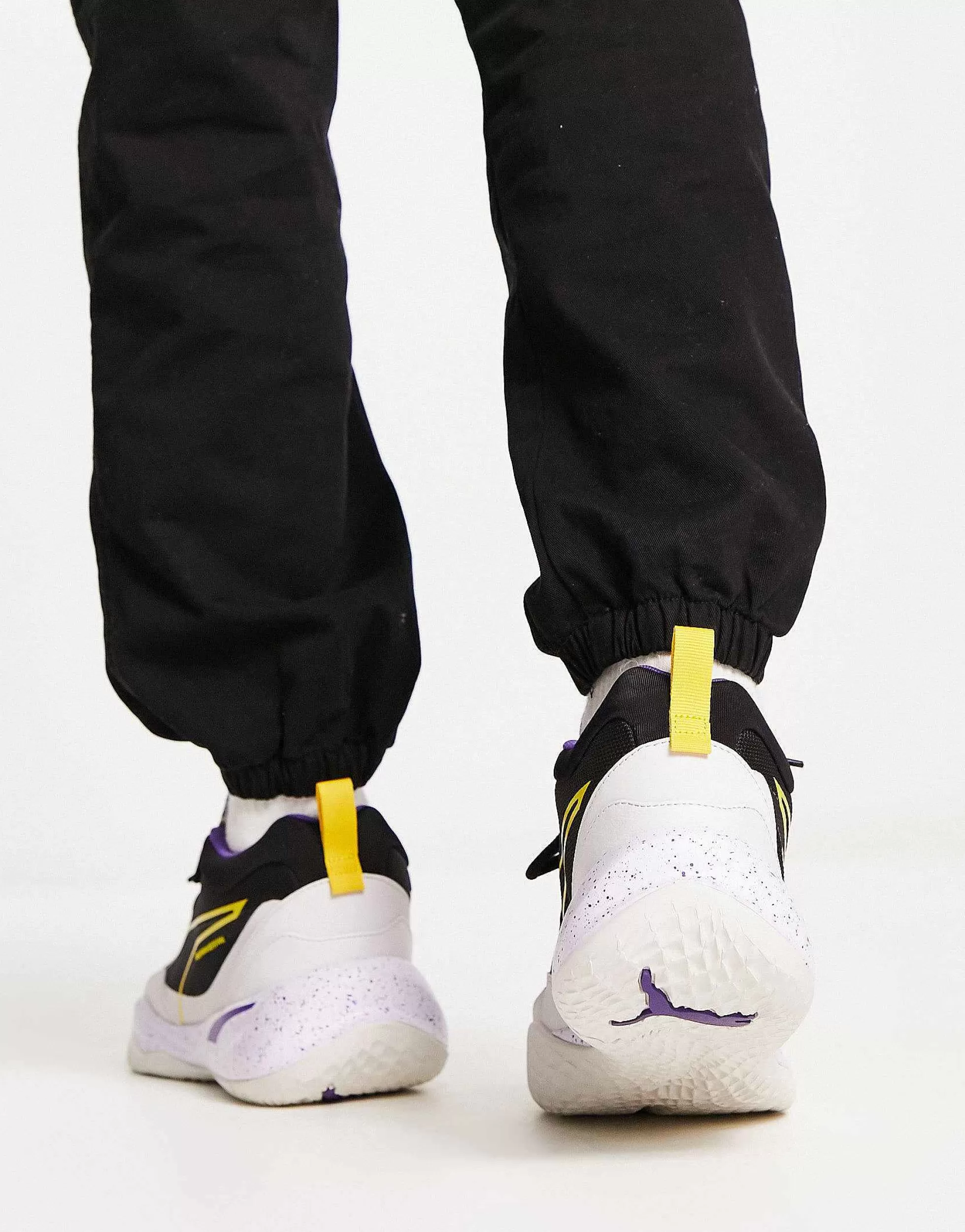 Men Puma Basketball Playmaker Spray Trainers In And Purple