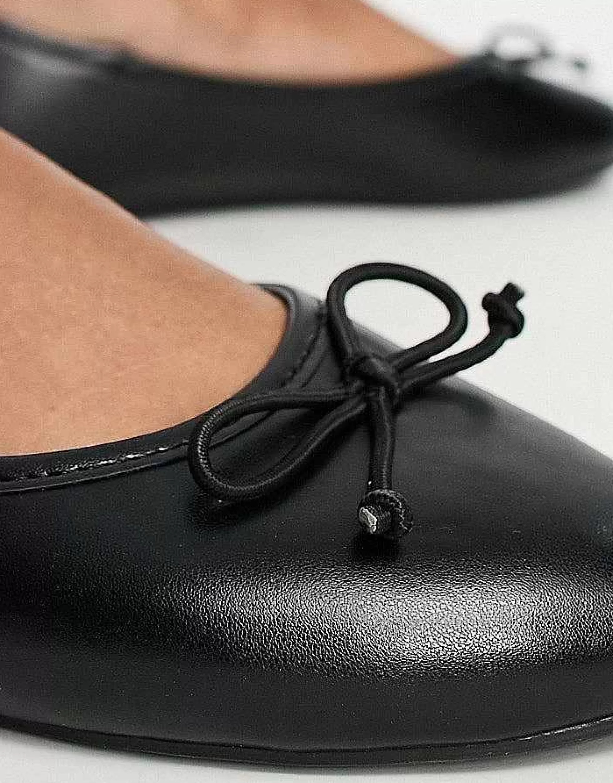 Women Raid Marie Ballet Flat With Bow In Black