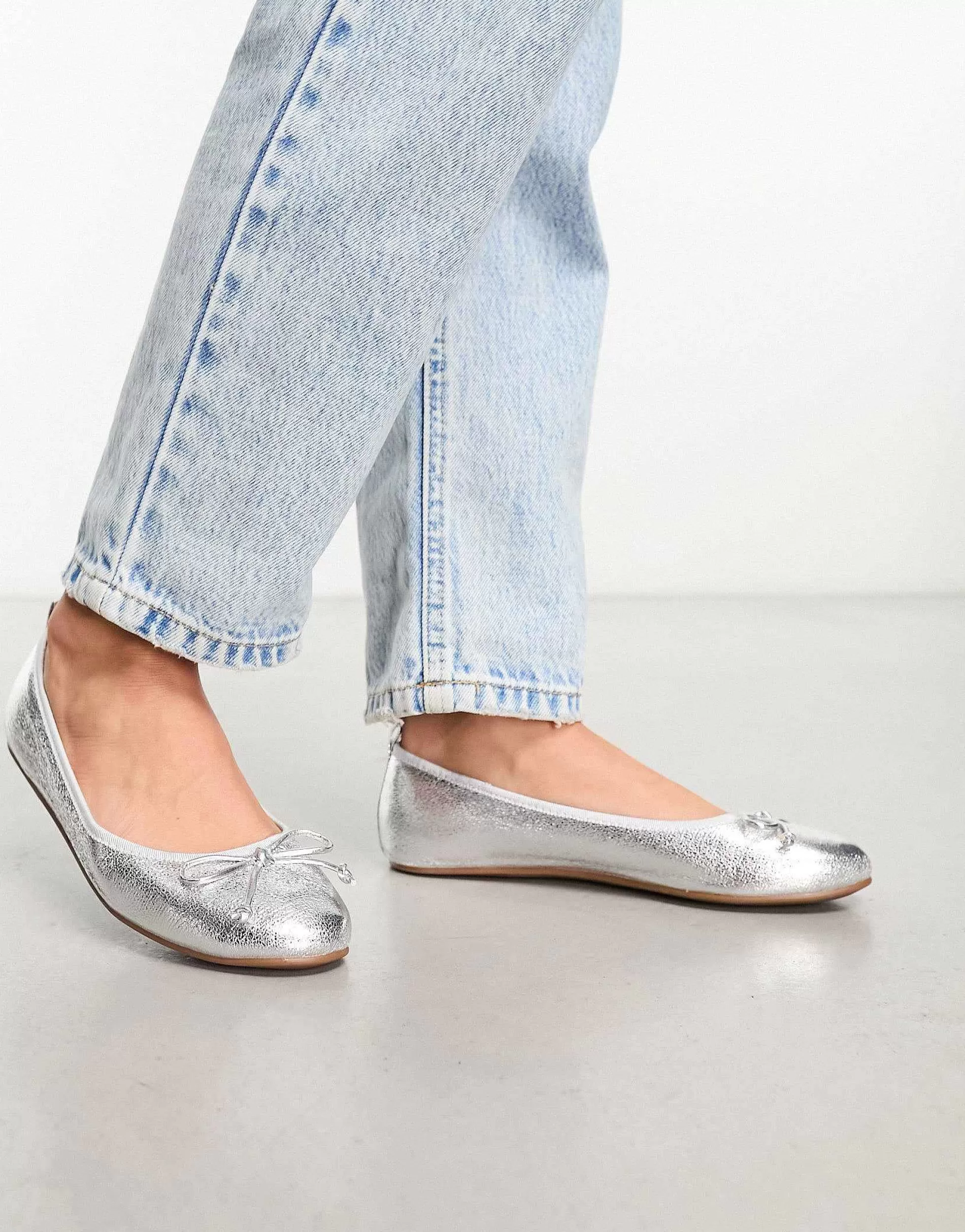 Women River Island Bow Tie Ballet Shoe In