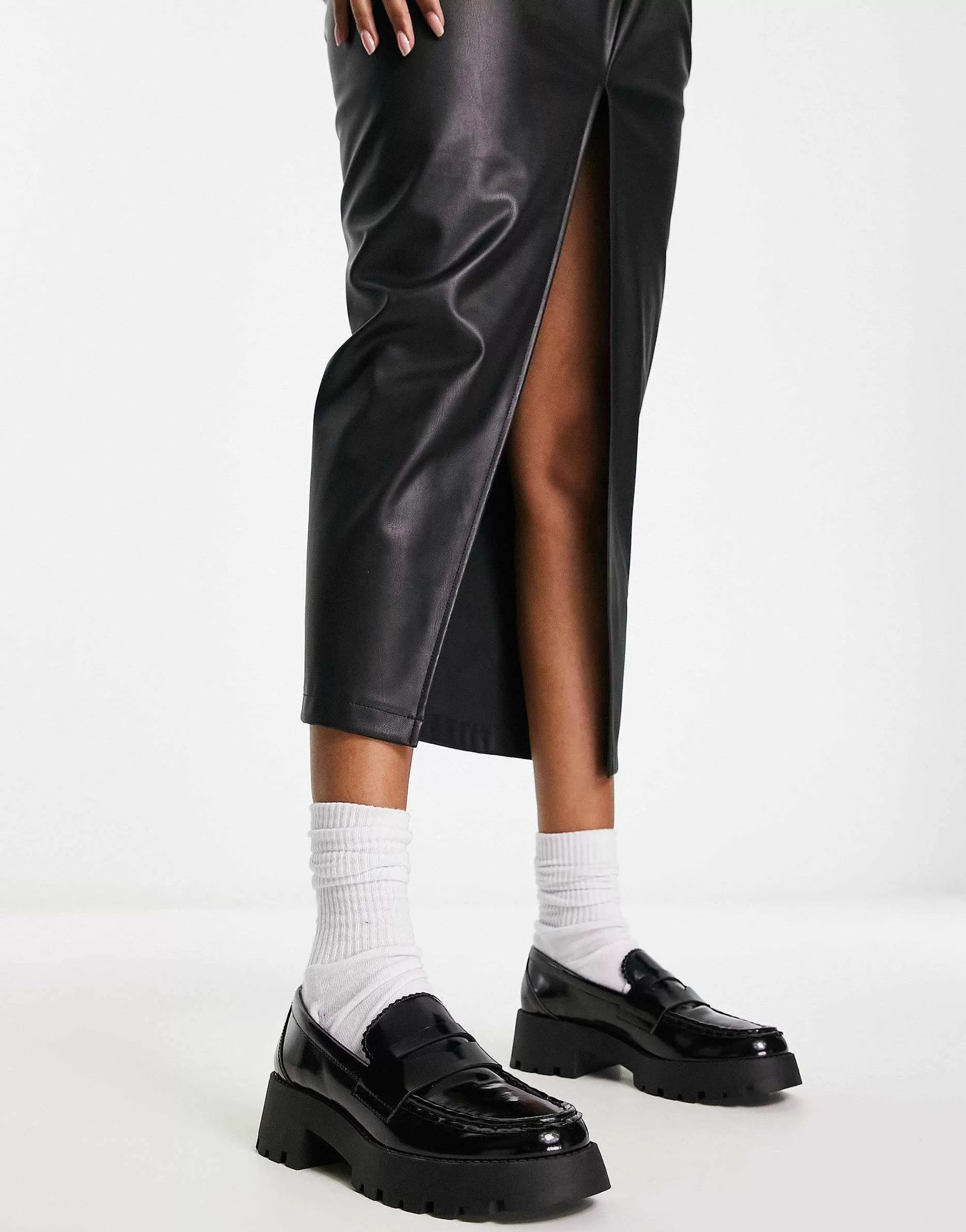 Women Schuh Levi Chunky Loafer In