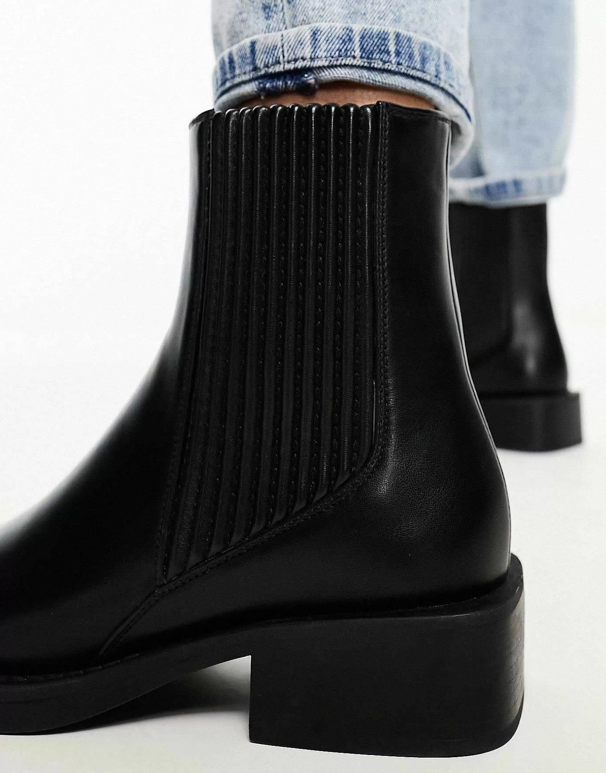 Women SIMMI Shoes Simmi London Leroy Chelsea Boot In