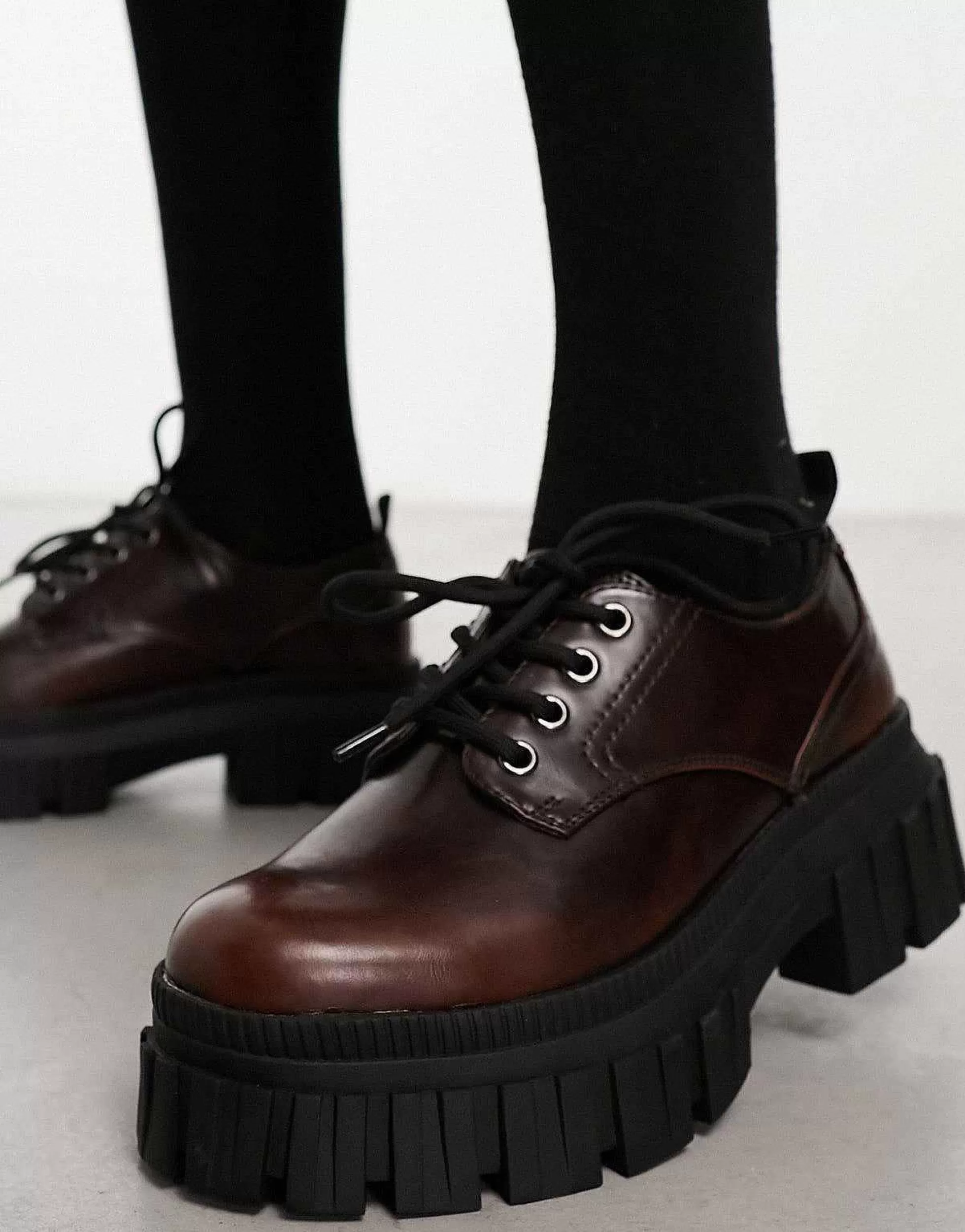 Women Stradivarius Chunky Lace Up Loafer In Washed