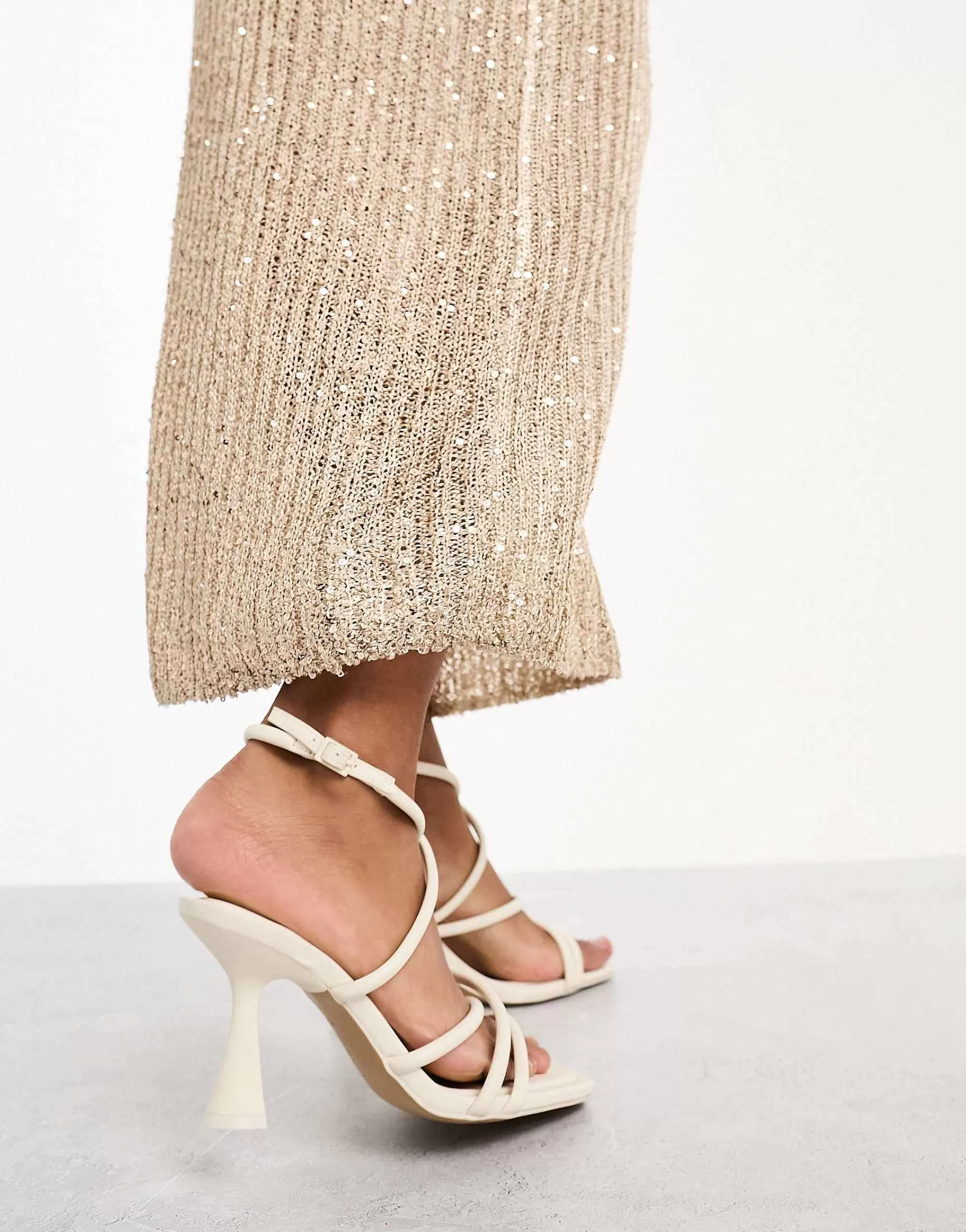 Women Stradivarius Wide Fit Strappy Heeled Sandal With Squared Toe In