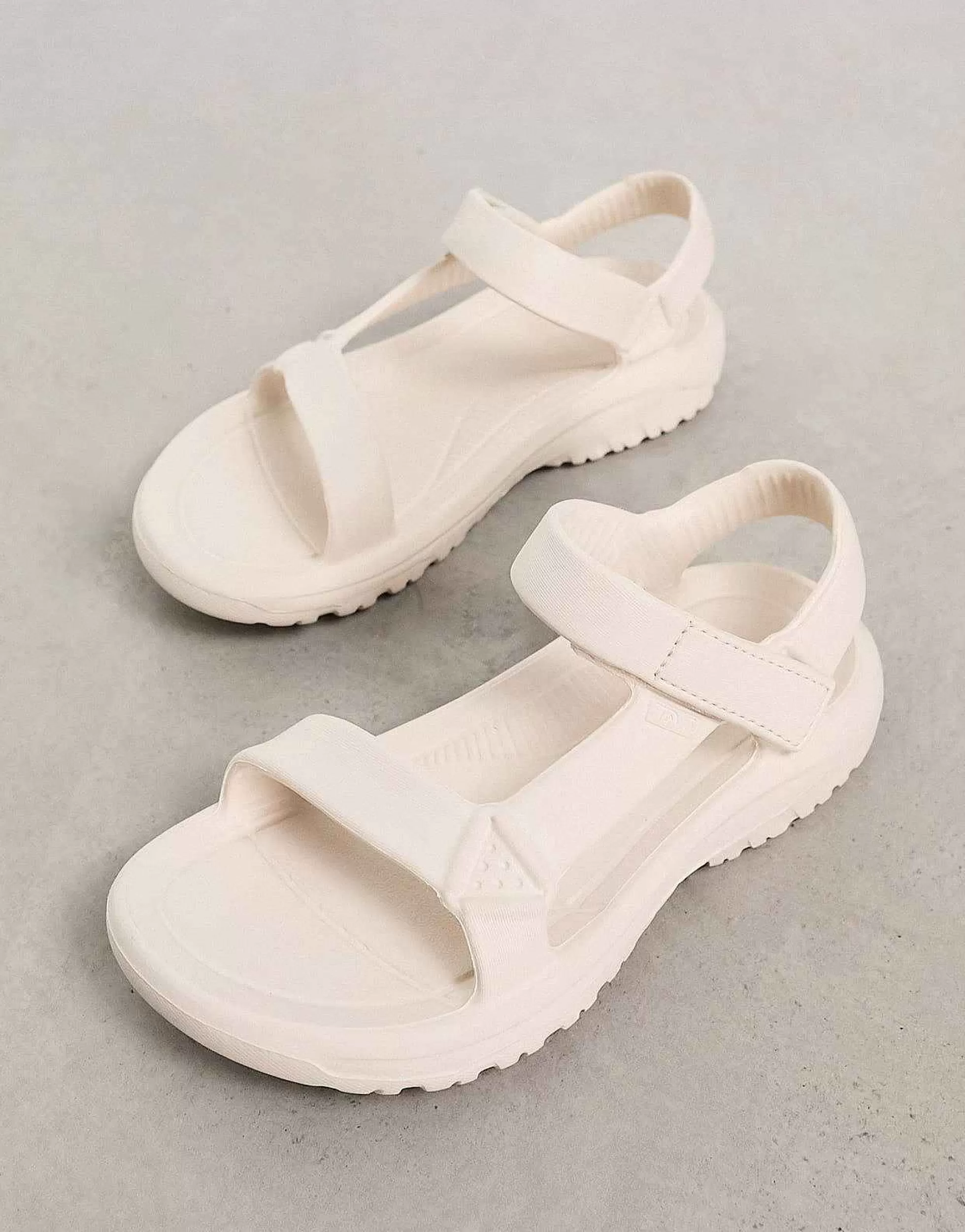 Women Teva Hurricane Eva Drift In Beige