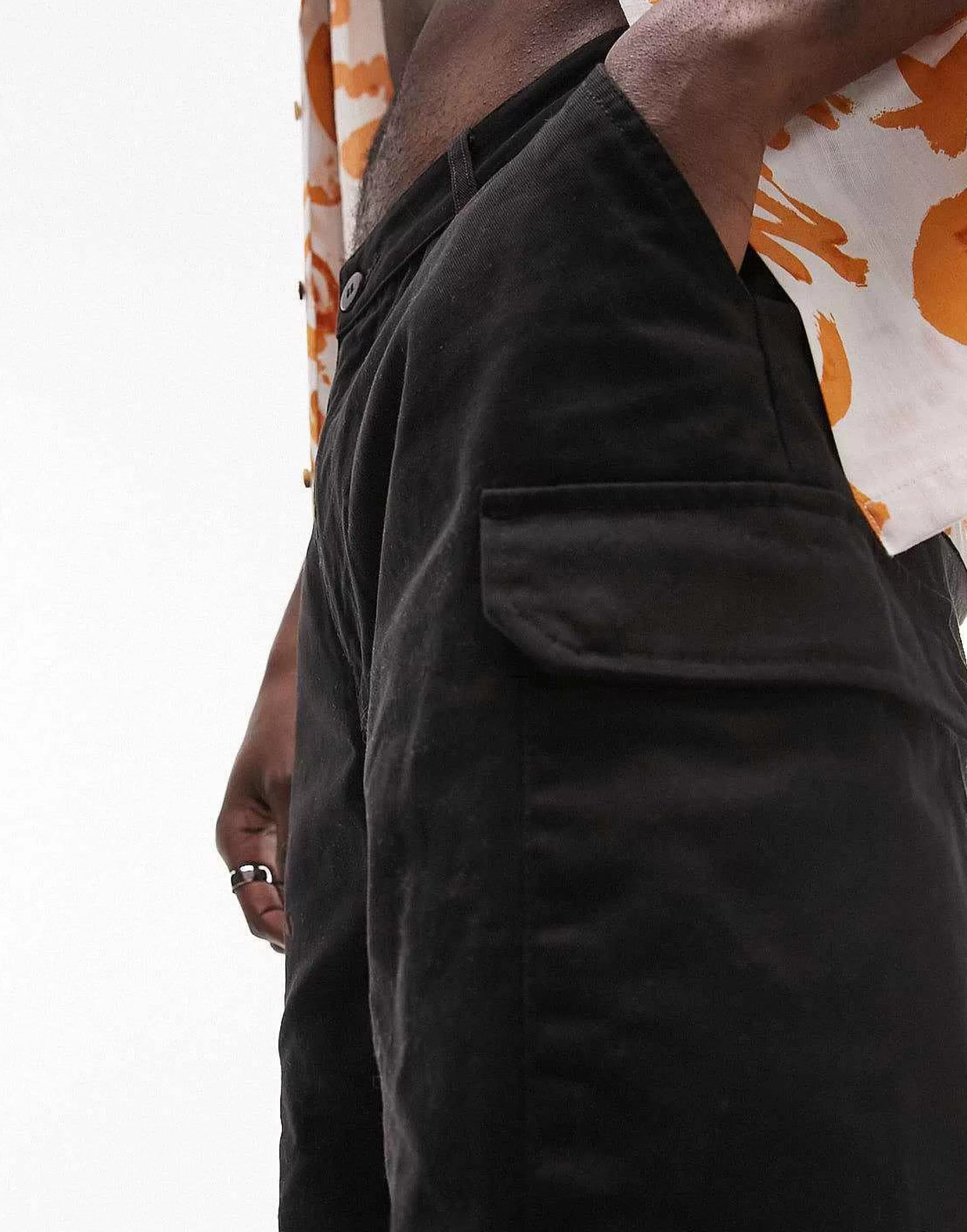 Men Topman Skinny Cargo Shorts In