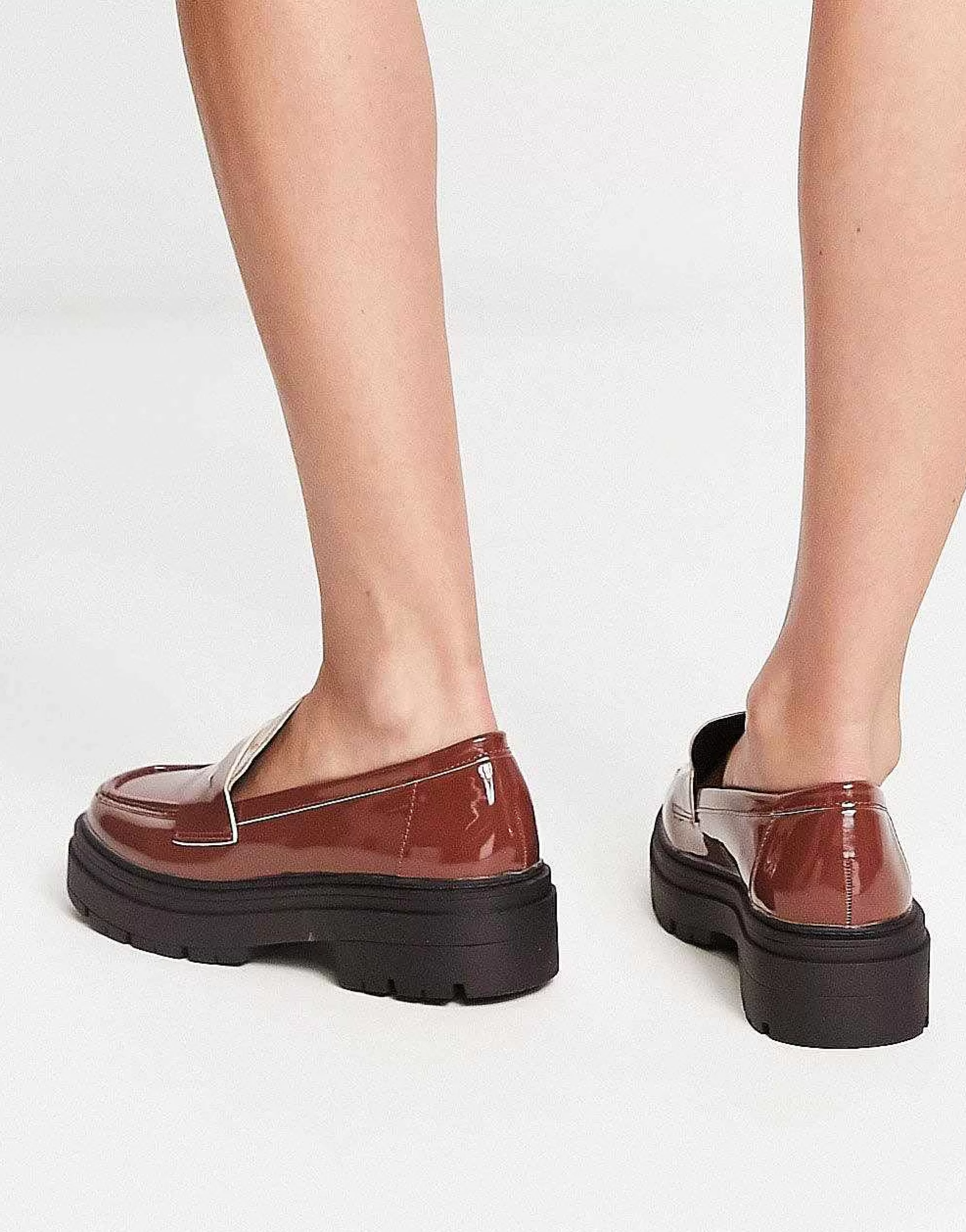 Women Truffle Collection Chunky Loafers In Choc