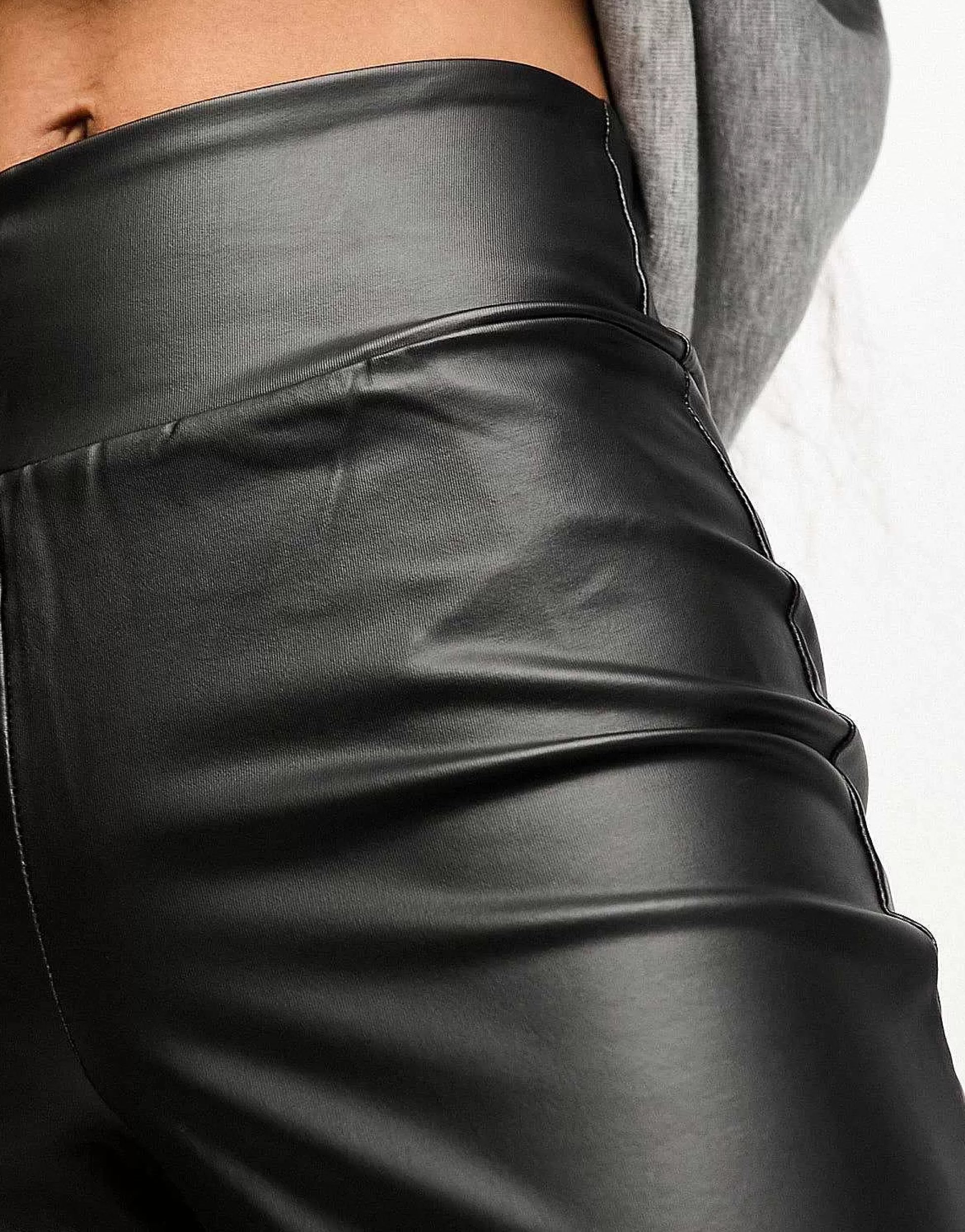Women Vero Moda Petite Skinny Leather Look Legging In
