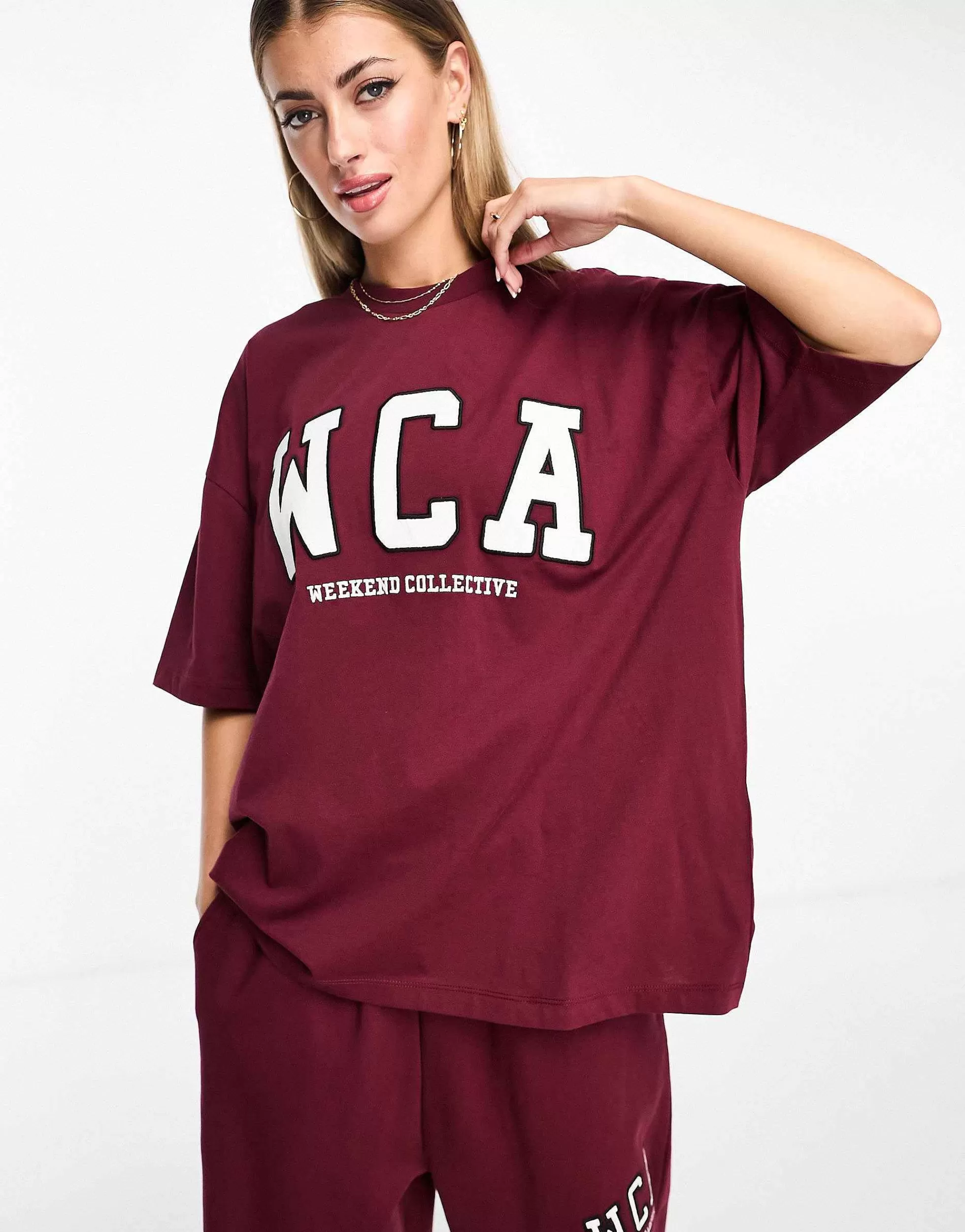 Women WEEKEND COLLECTIVE Oversized Jogger And Tshirt With Wca Logo In Burgundy