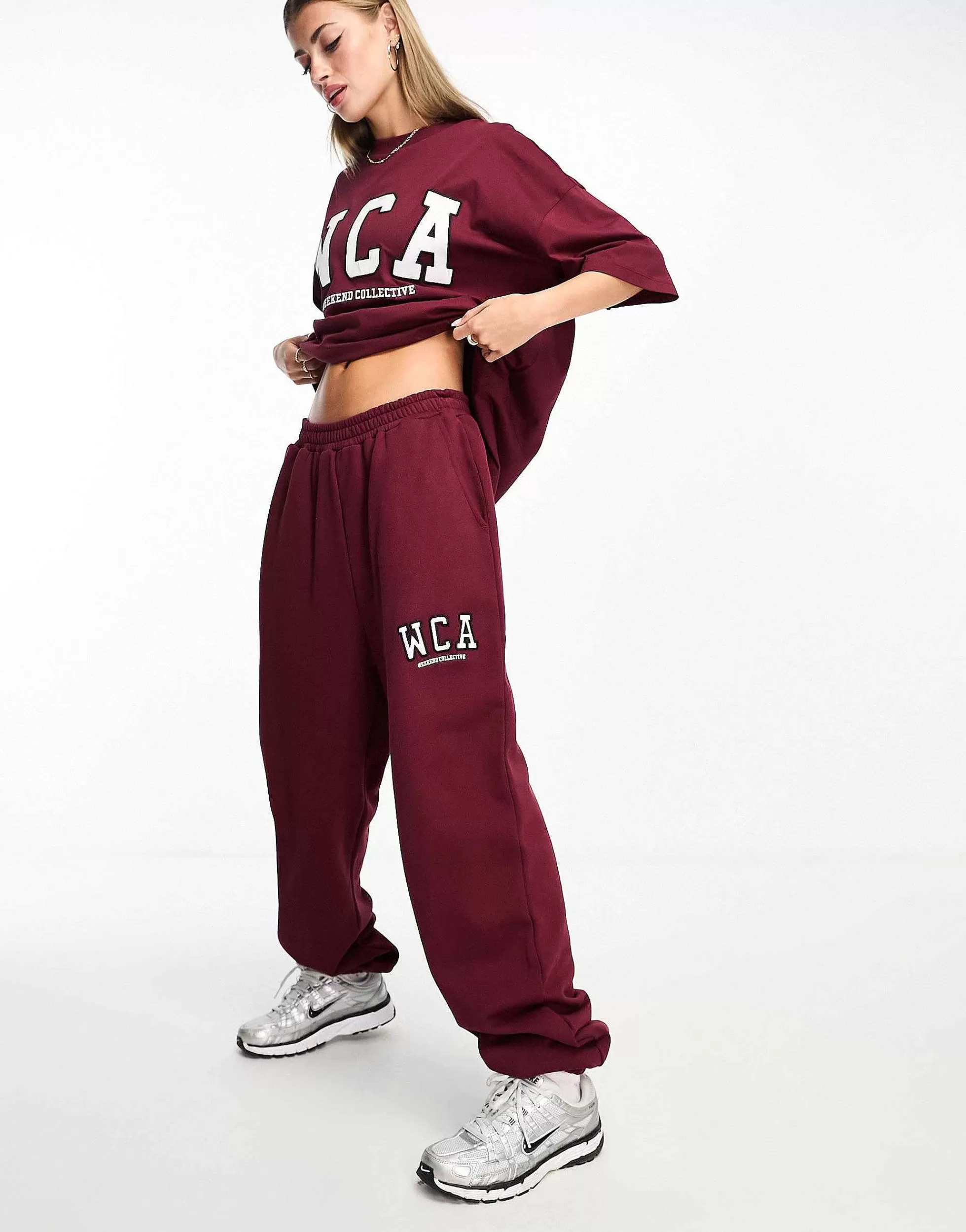 Women WEEKEND COLLECTIVE Oversized Jogger And Tshirt With Wca Logo In Burgundy