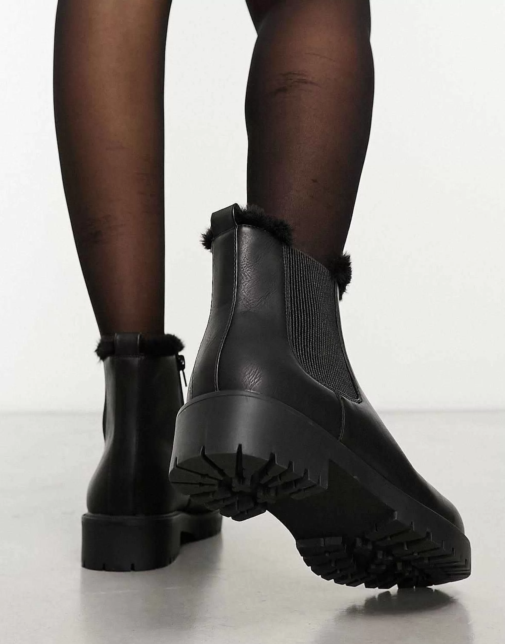 Women Yours Wide Fit Chelsea Boots In
