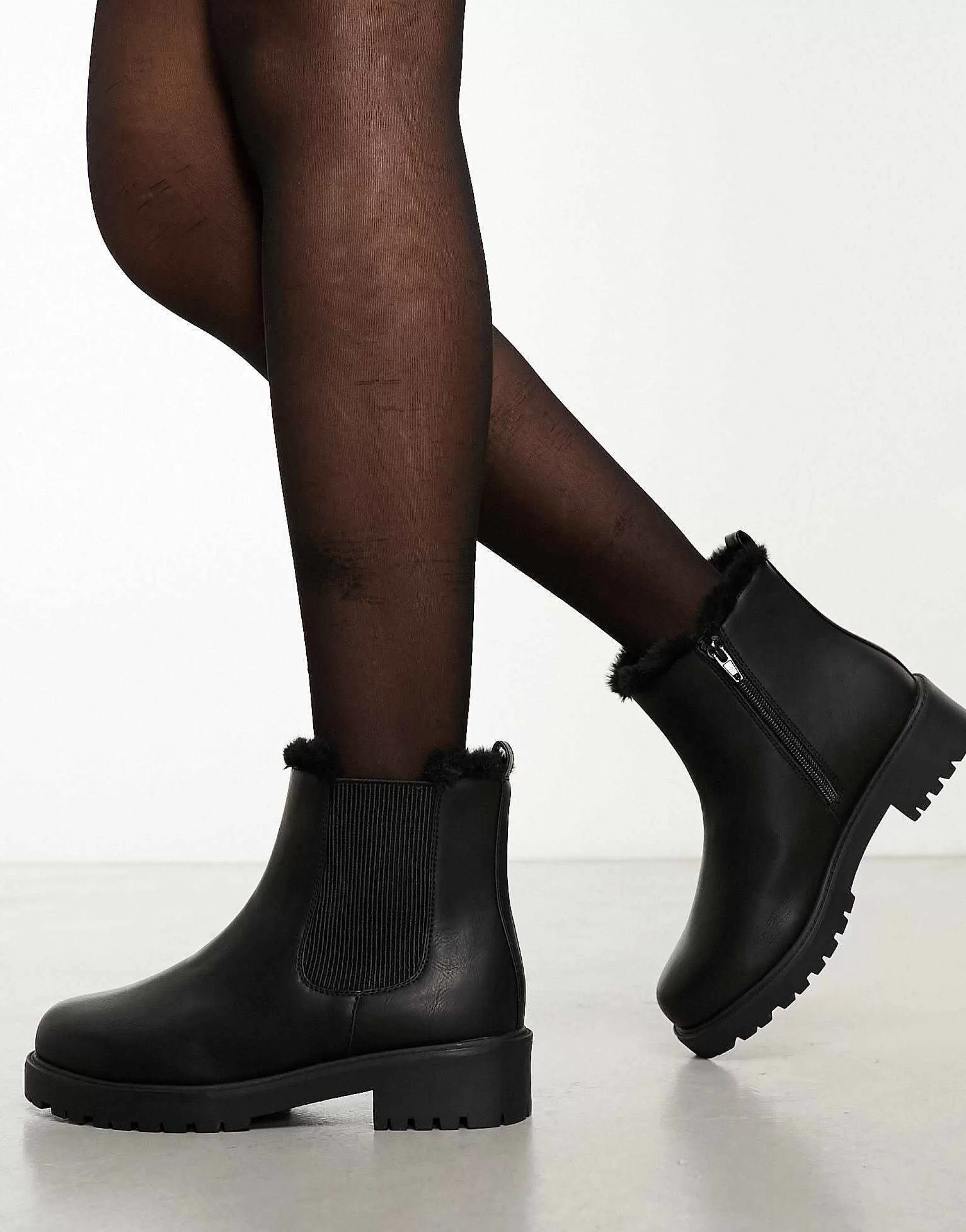 Women Yours Wide Fit Chelsea Boots In